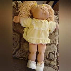 🟢 Cabbage Patch Doll with Long Hair